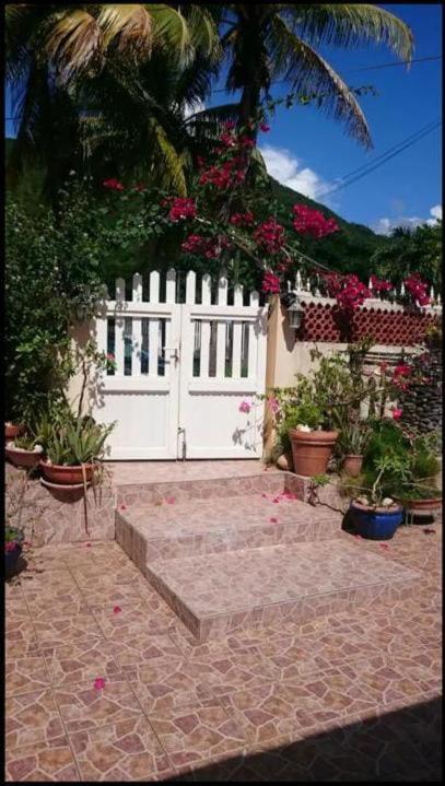 Casa Lof Bed & Breakfast Case-Pilote Exterior photo